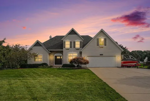 9521 Ridgecrest Drive