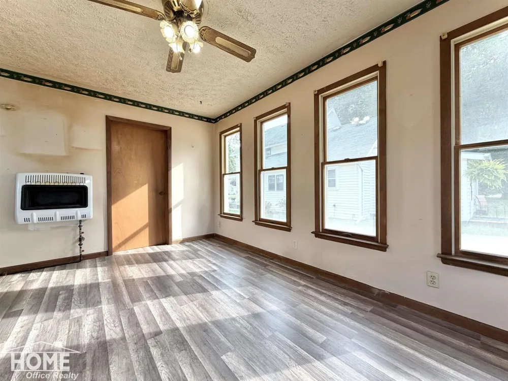 416 E King Street Owosso City, MI 48867