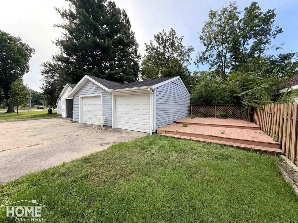 416 E King Street Owosso City, MI 48867