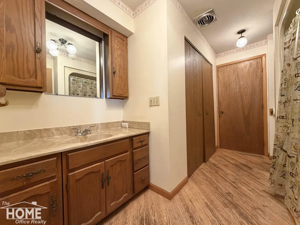 416 E King Street Owosso City, MI 48867