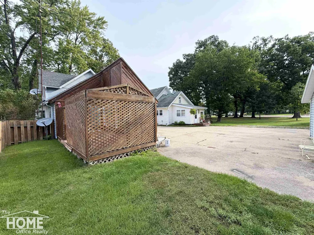 416 E King Street Owosso City, MI 48867