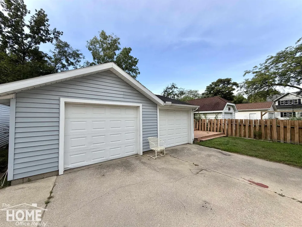 416 E King Street Owosso City, MI 48867