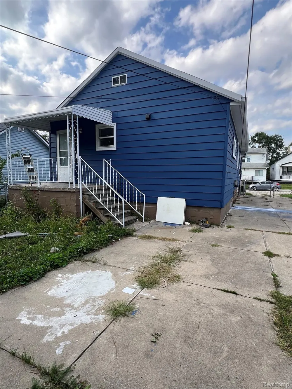 7252 Packard Avenue Warren City, MI 48091