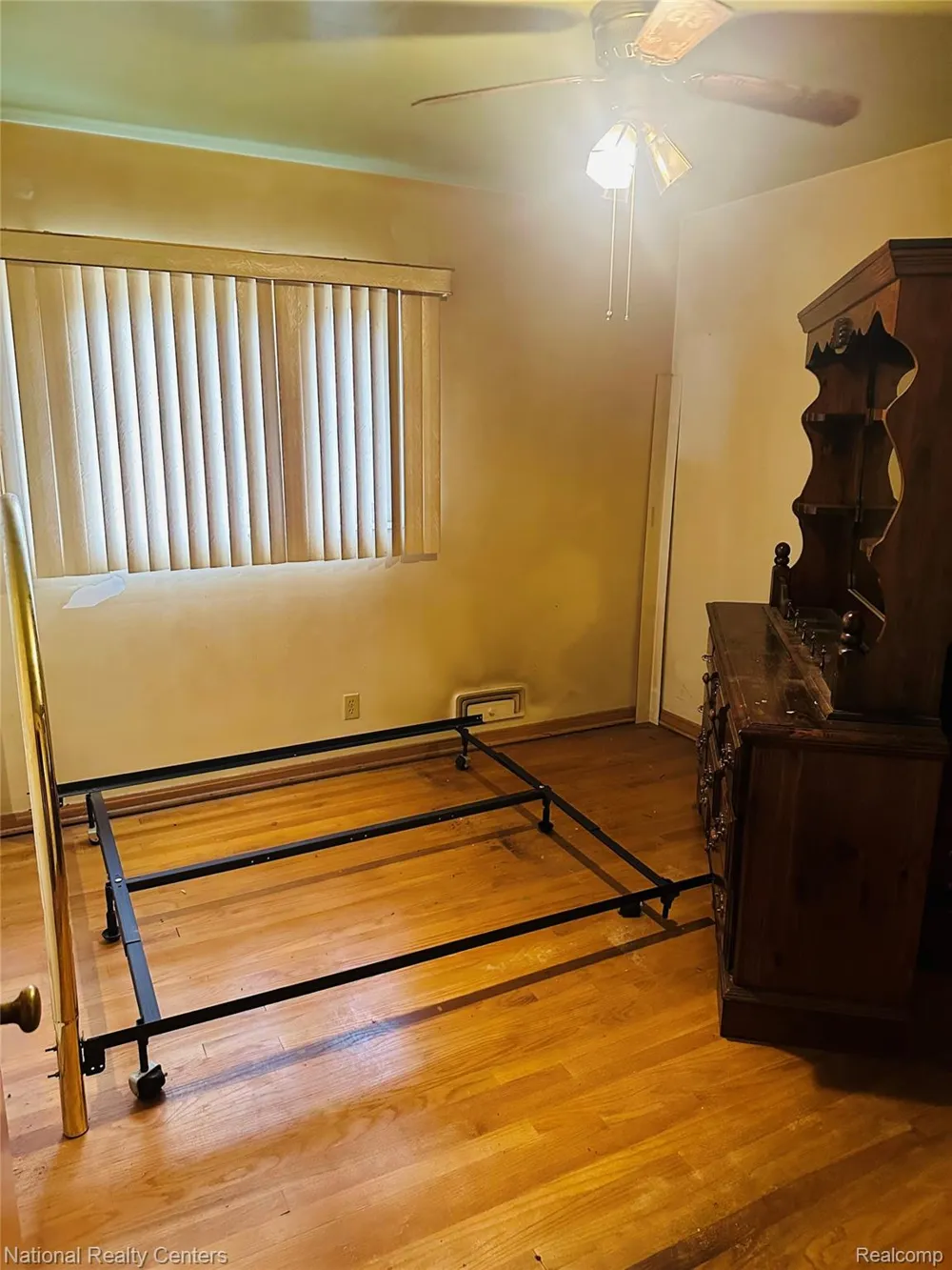 24051 Berkley Street Oak Park City, MI 48237