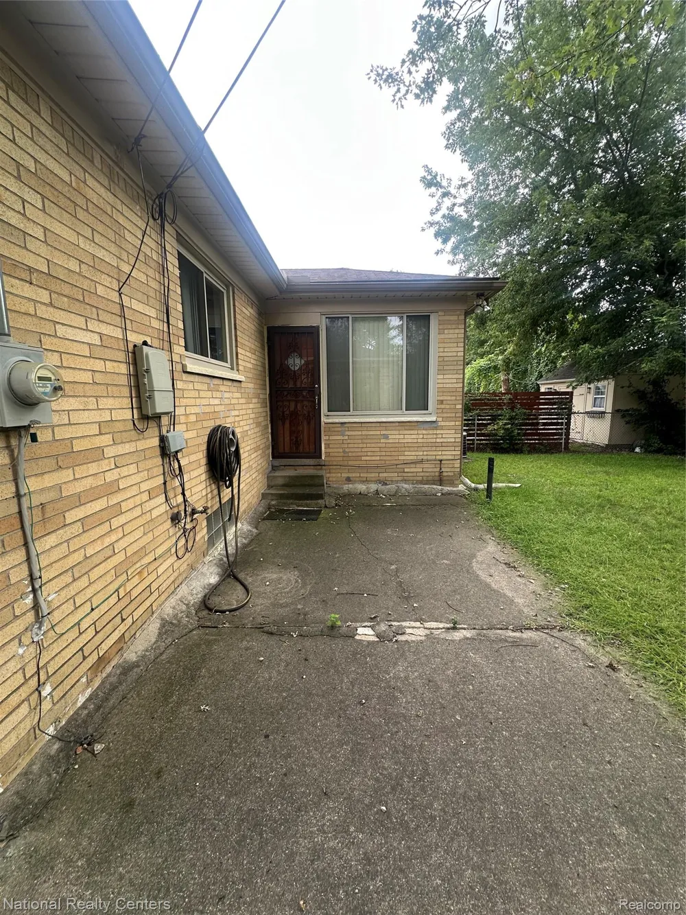 24051 Berkley Street Oak Park City, MI 48237