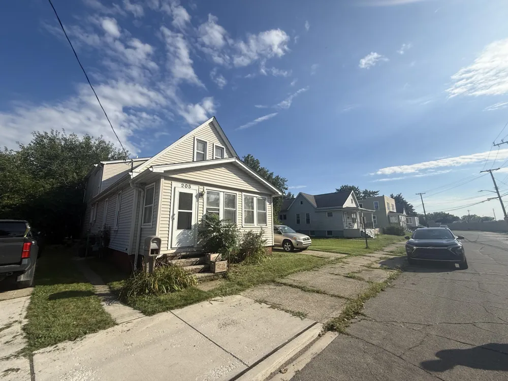 205 Haltiner Street River Rouge City, MI 48218