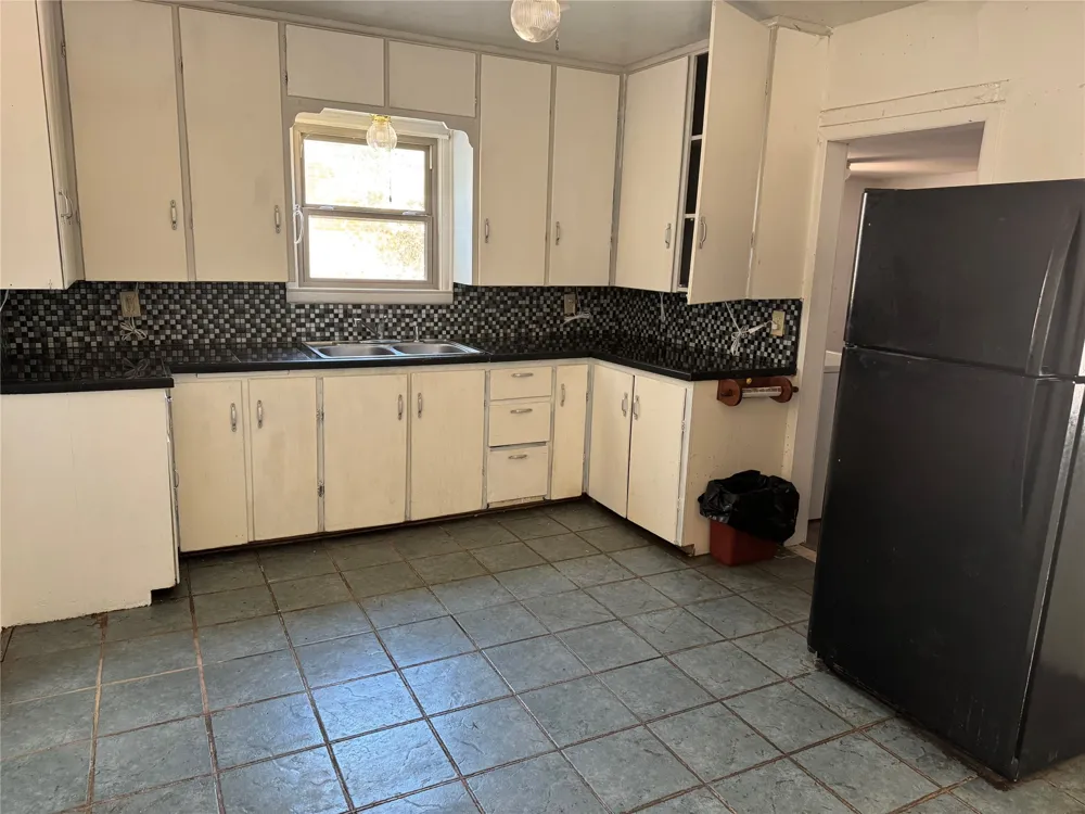 649 Cherry Street Baird, TX 79504