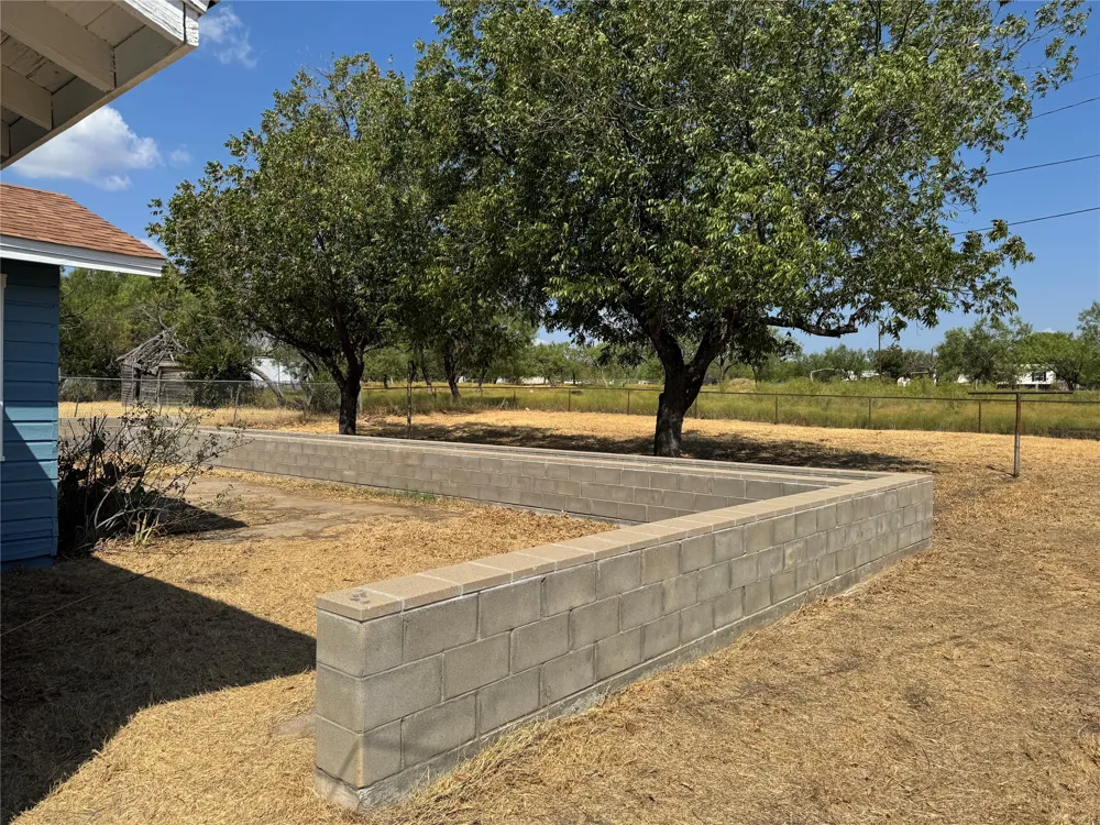 649 Cherry Street Baird, TX 79504