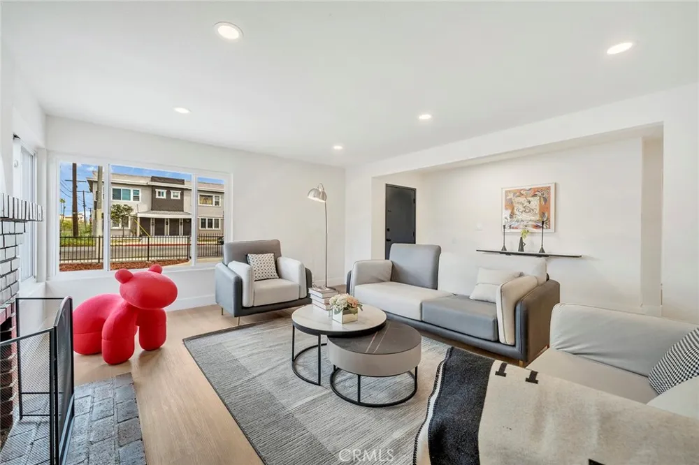 595 W 13th Street San Pedro, CA 90731