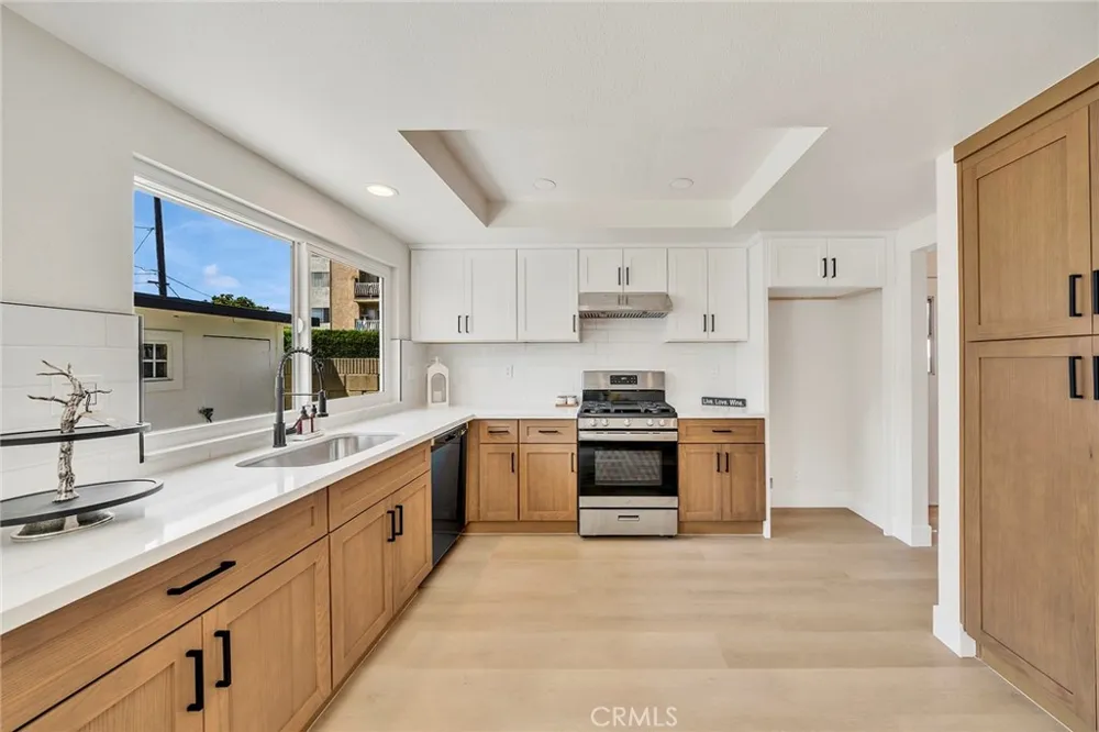595 W 13th Street San Pedro, CA 90731