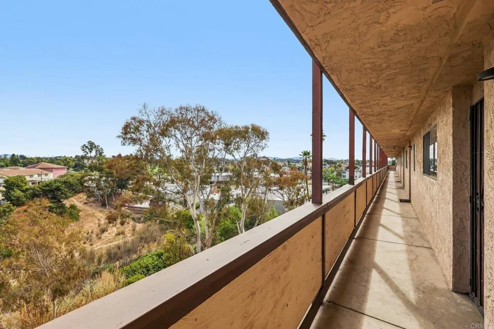 4041 Oakcrest Drive #303 San Diego, CA 92105