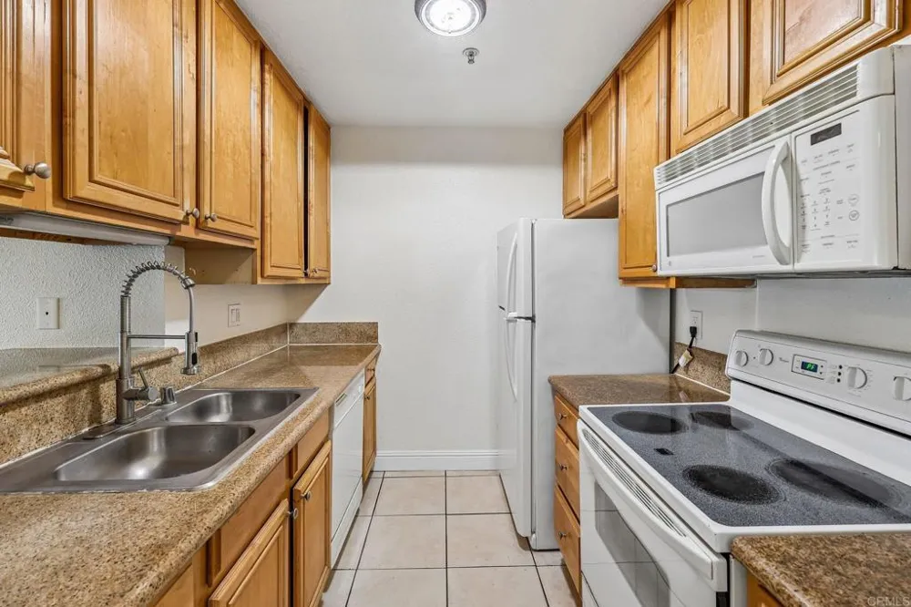 4041 Oakcrest Drive #303 San Diego, CA 92105