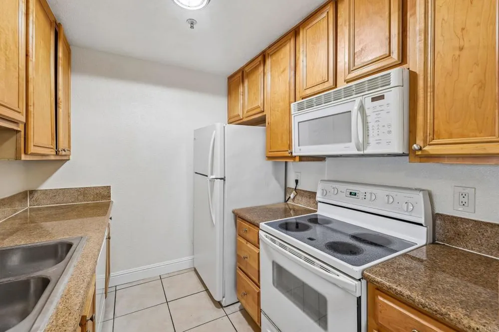 4041 Oakcrest Drive #303 San Diego, CA 92105
