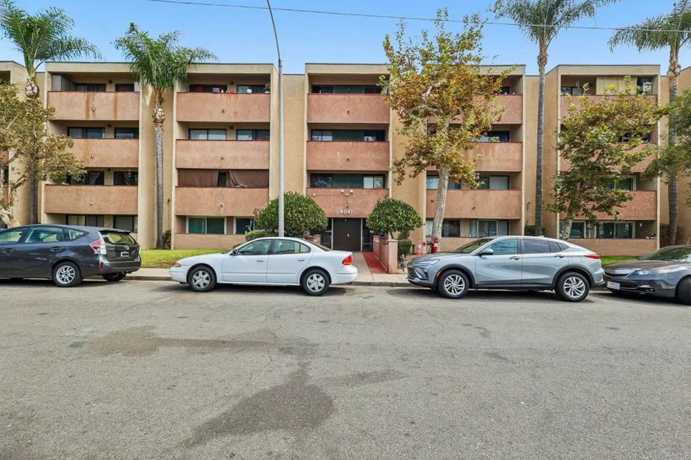 4041 Oakcrest Drive #303 San Diego, CA 92105