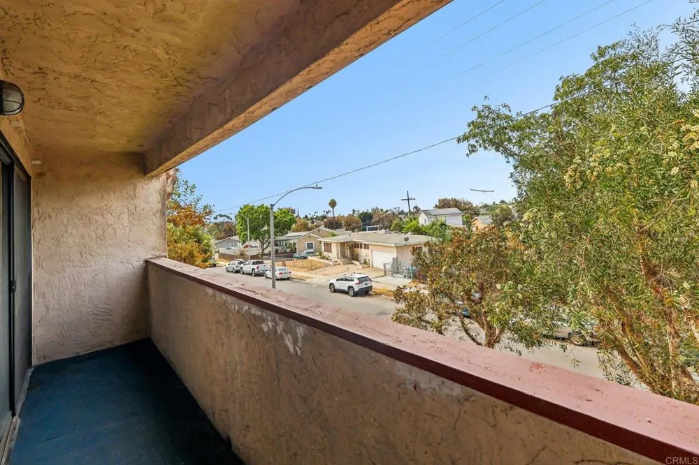 4041 Oakcrest Drive #303 San Diego, CA 92105