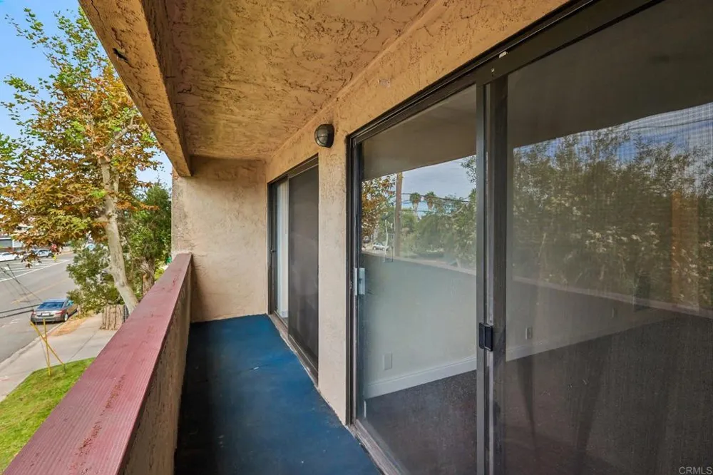 4041 Oakcrest Drive #303 San Diego, CA 92105