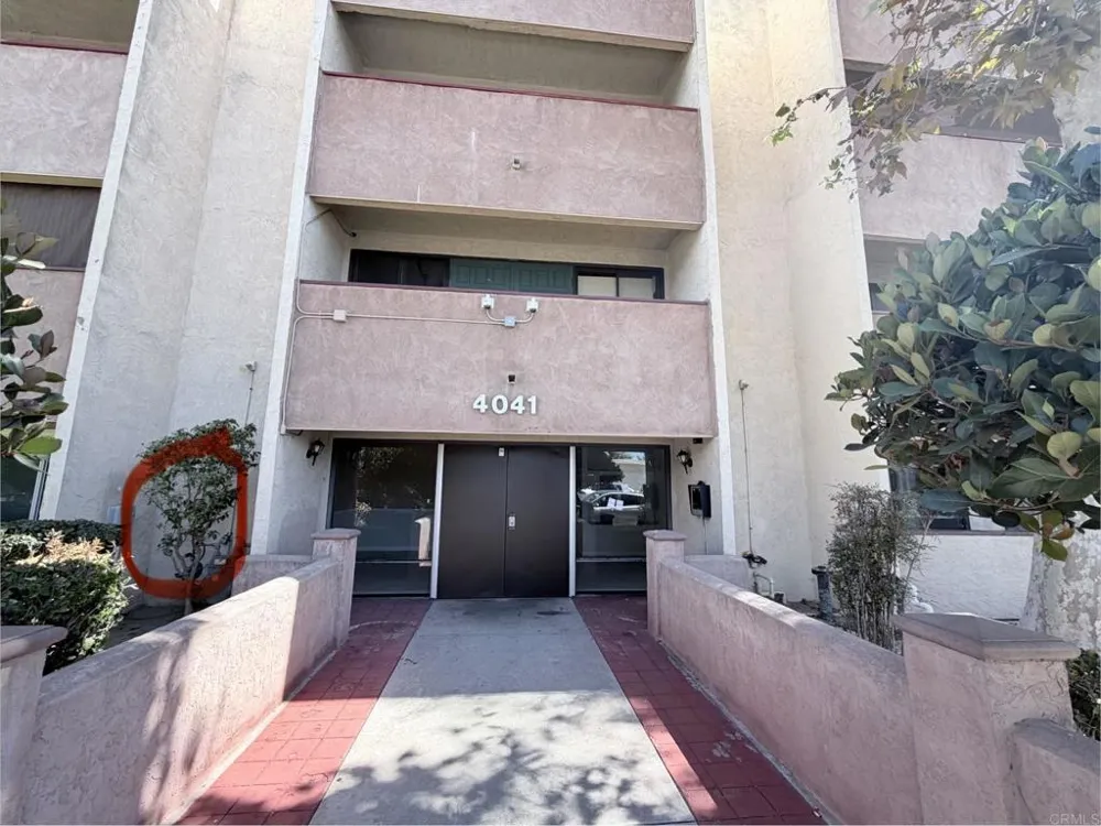 4041 Oakcrest Drive #303 San Diego, CA 92105