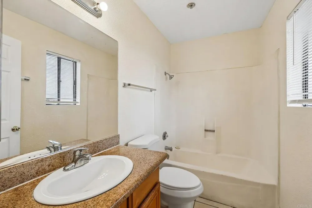 4041 Oakcrest Drive #303 San Diego, CA 92105