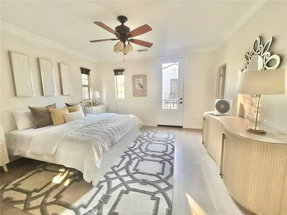 102 Mission Irvine, CA 92620