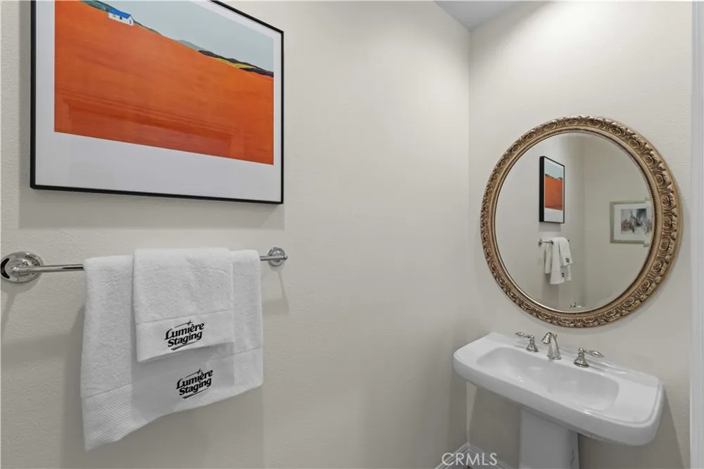 102 Mission Irvine, CA 92620