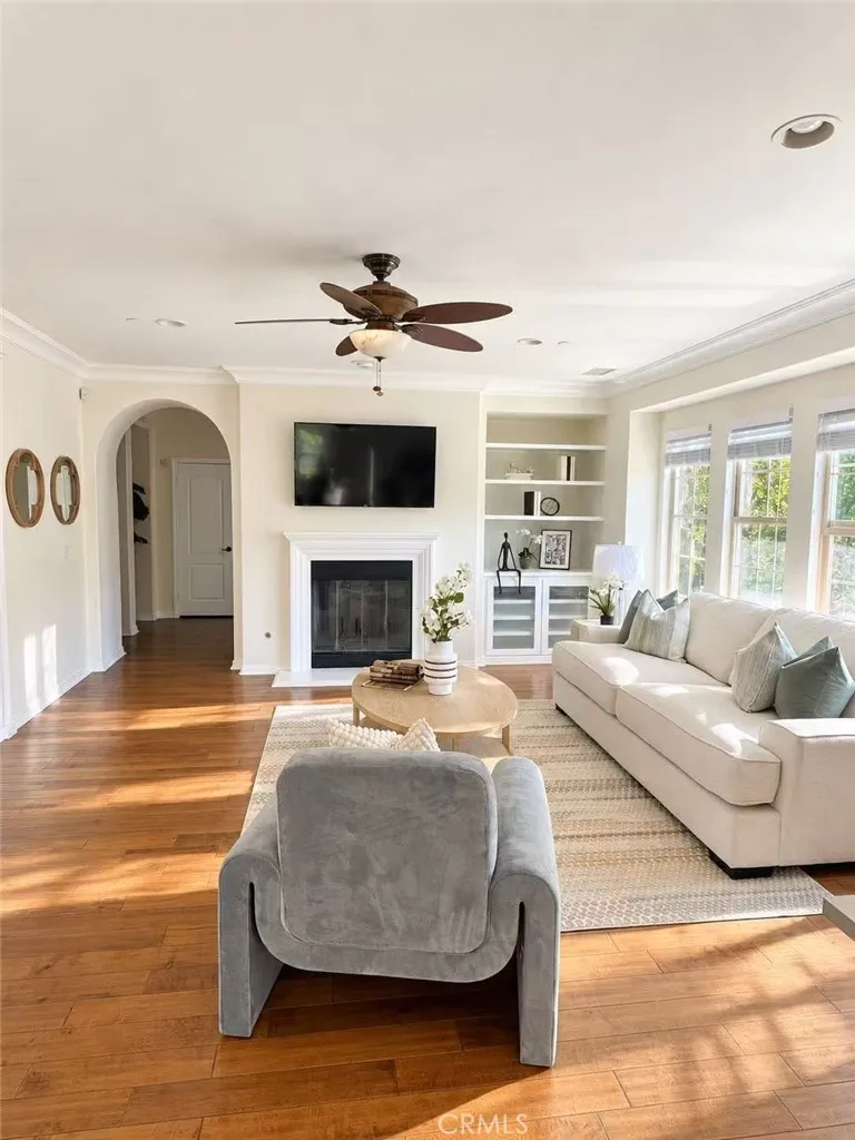 102 Mission Irvine, CA 92620