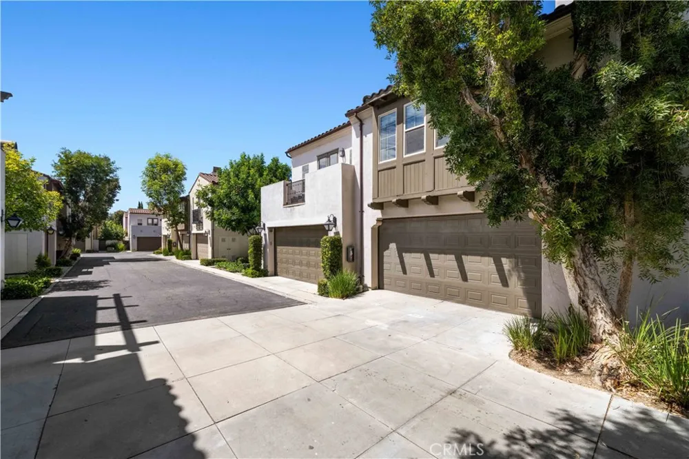 102 Mission Irvine, CA 92620