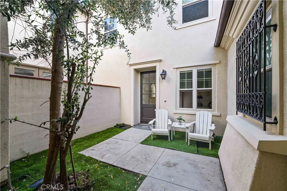 102 Mission Irvine, CA 92620