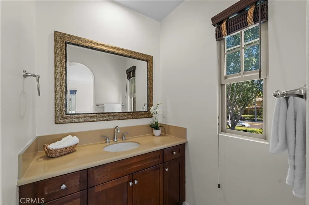 102 Mission Irvine, CA 92620