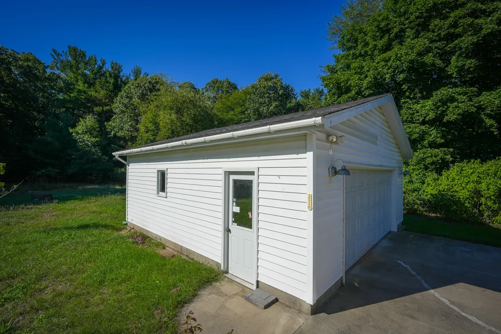 1807 Shettler Road Muskegon, MI 49444