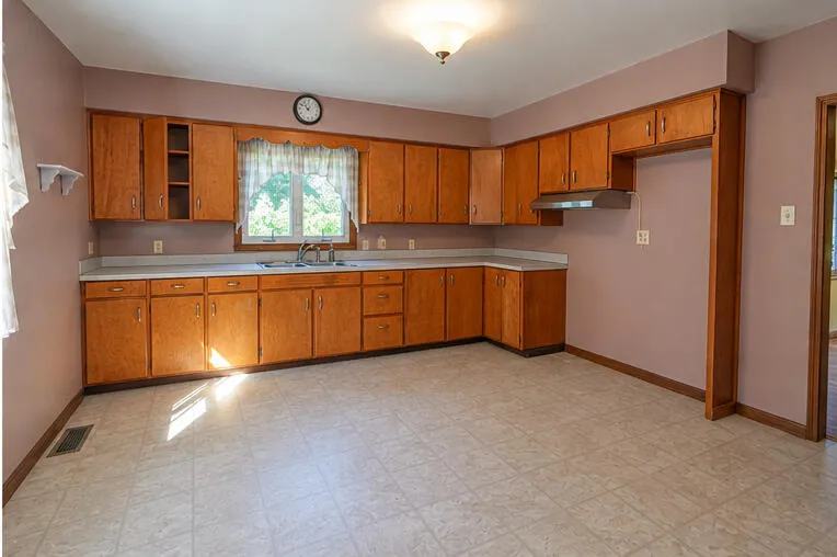 1807 Shettler Road Muskegon, MI 49444