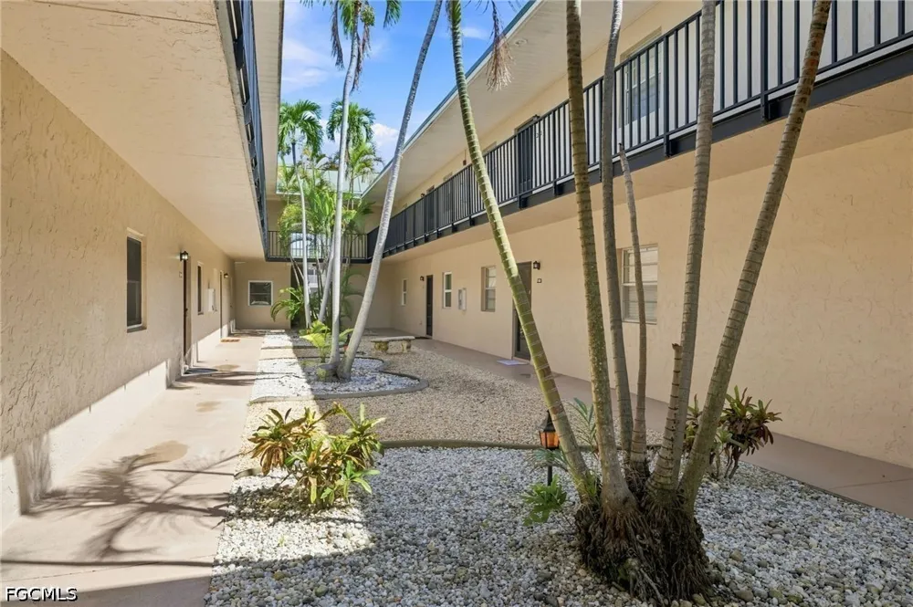 Del Prado Boulevard S #204 Cape Coral, FL 33904
