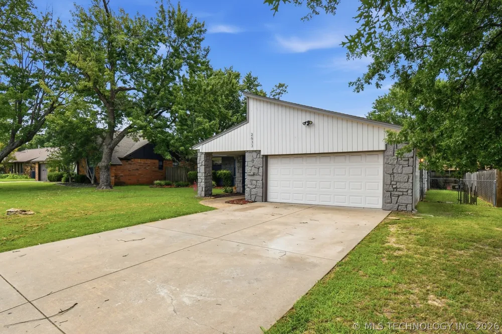 2633 W Dallas Street Broken Arrow, OK 74012