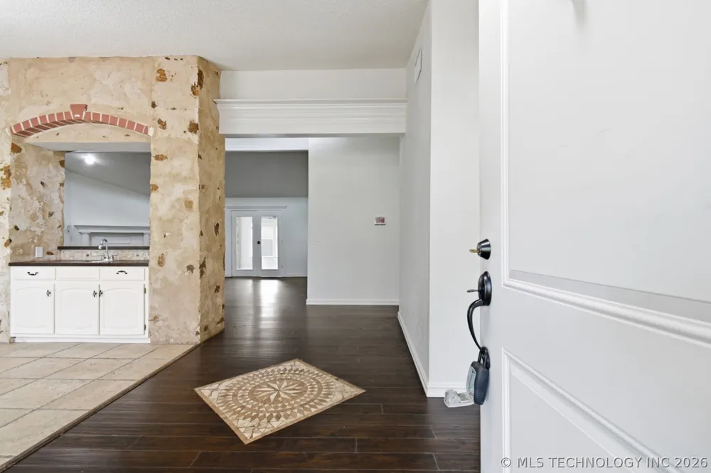 2633 W Dallas Street Broken Arrow, OK 74012
