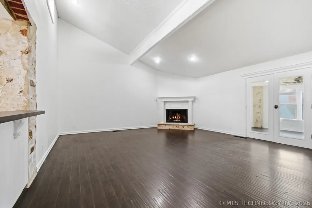 2633 W Dallas Street Broken Arrow, OK 74012