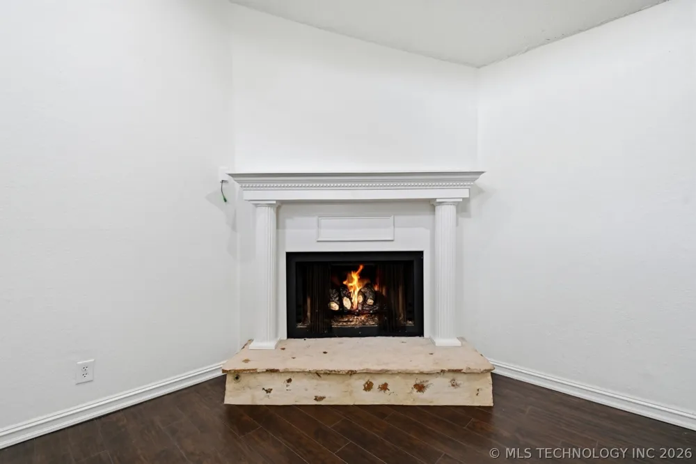 2633 W Dallas Street Broken Arrow, OK 74012