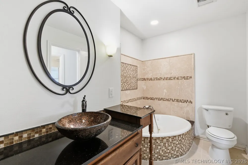 2633 W Dallas Street Broken Arrow, OK 74012