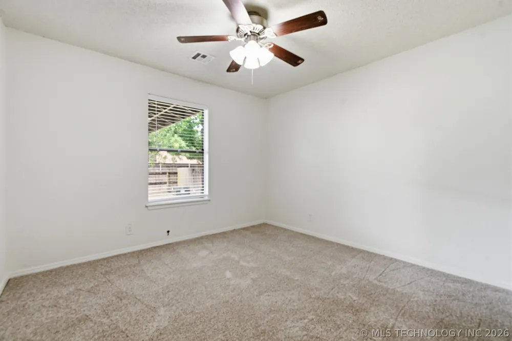 2633 W Dallas Street Broken Arrow, OK 74012