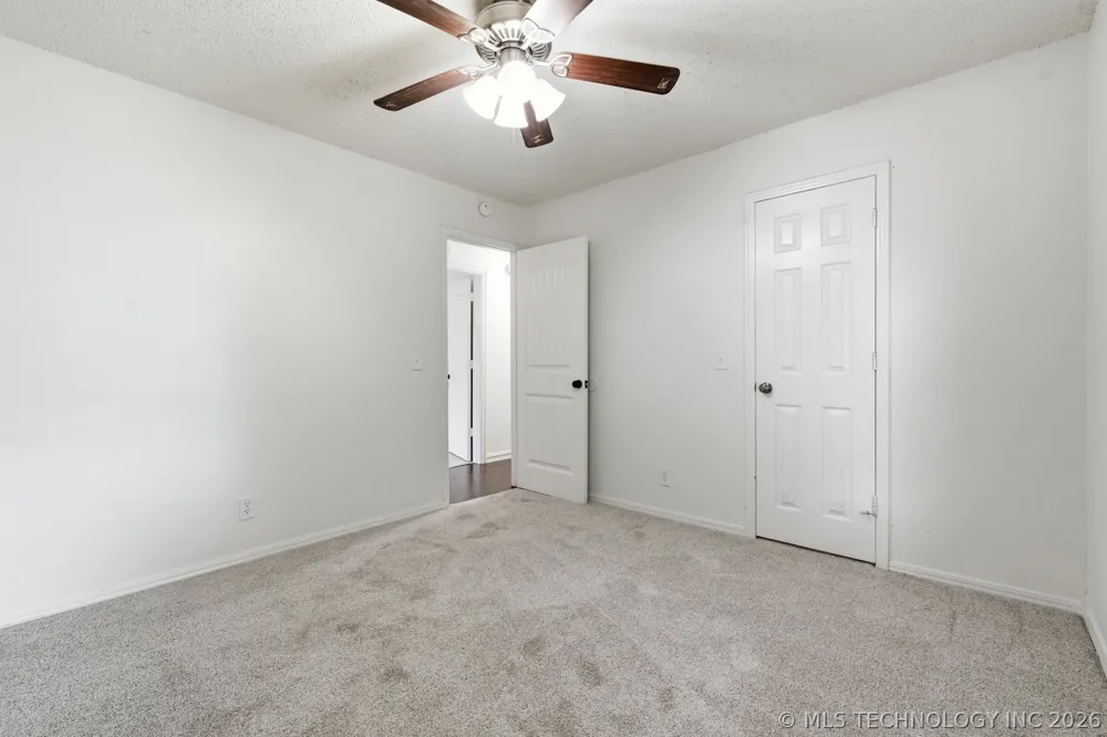 2633 W Dallas Street Broken Arrow, OK 74012