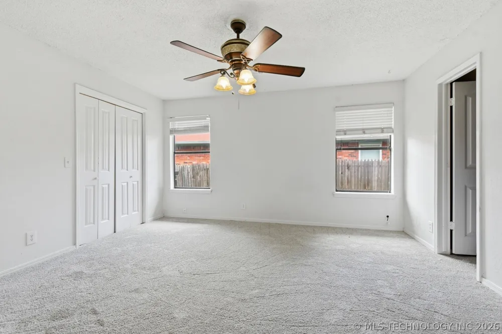 2633 W Dallas Street Broken Arrow, OK 74012