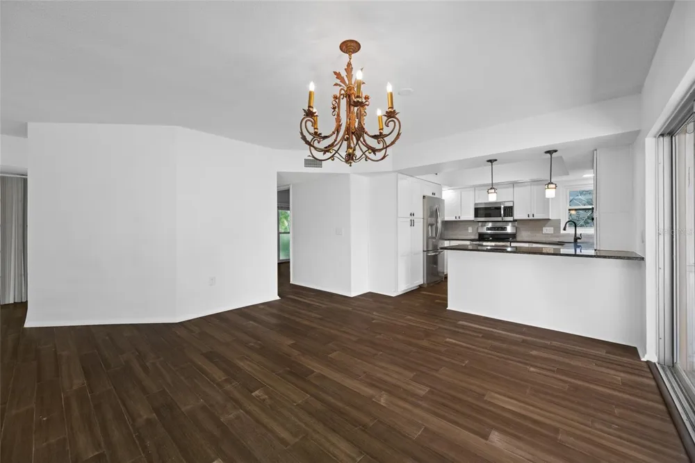 16 COUNTRY CLUB DRIVE #16 Largo, FL 33771