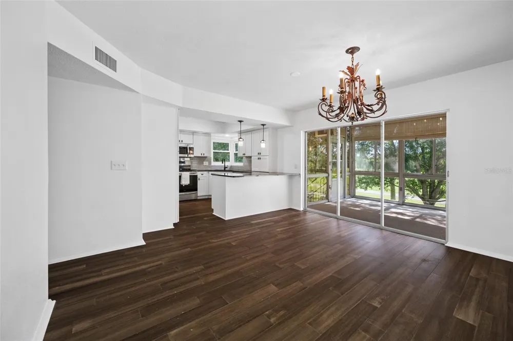 16 COUNTRY CLUB DRIVE #16 Largo, FL 33771