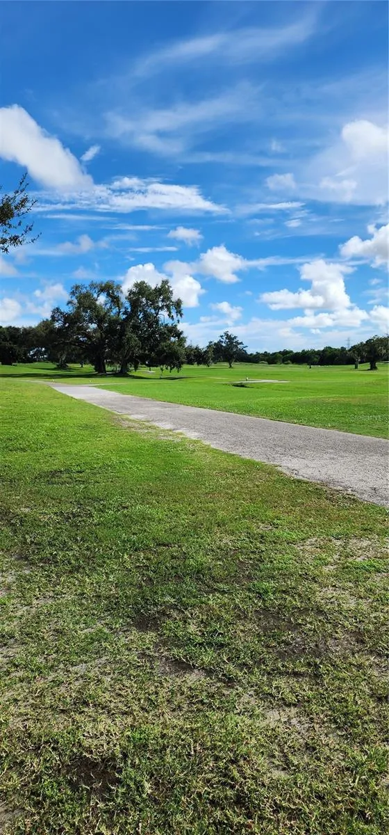 16 COUNTRY CLUB DRIVE #16 Largo, FL 33771