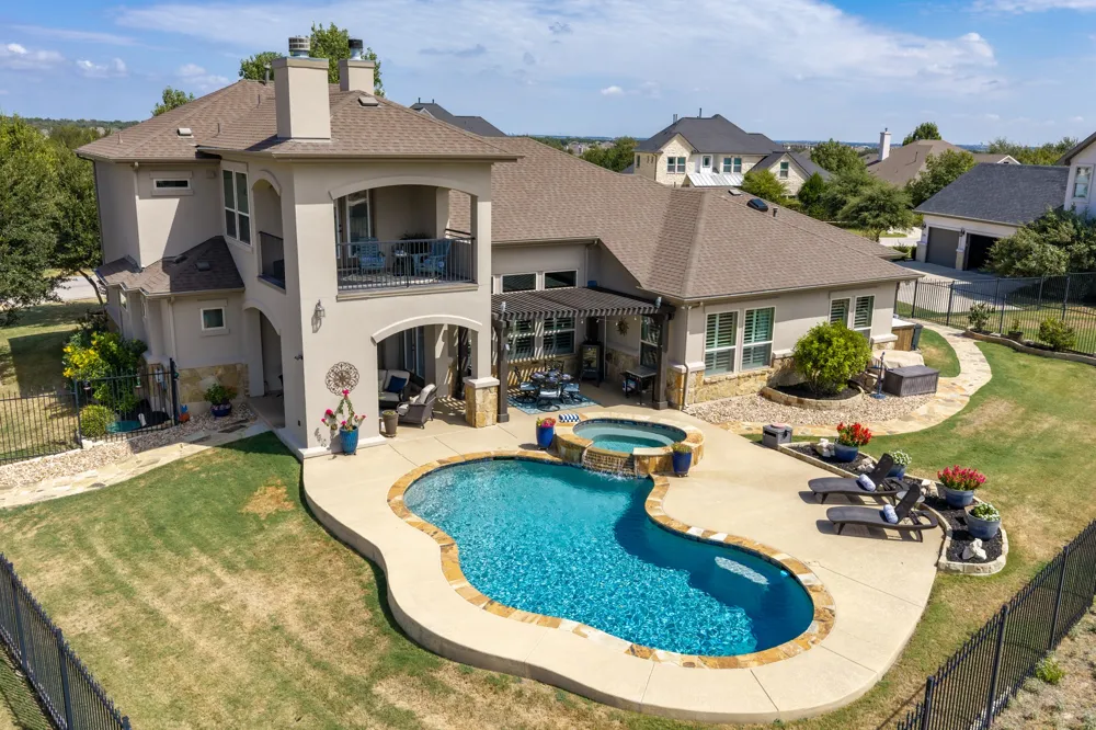 2220 Quarry Loop Leander, TX 78641