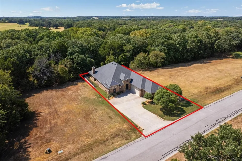 304 Dublin Circle Gordonville, TX 76245