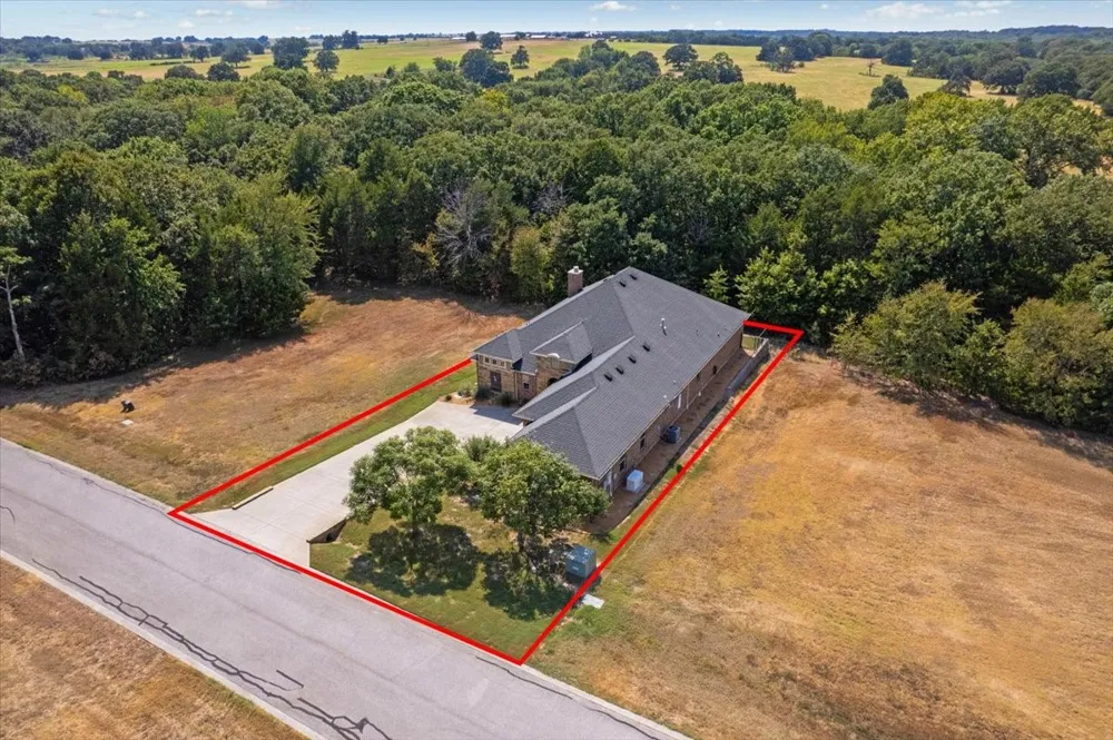 304 Dublin Circle Gordonville, TX 76245