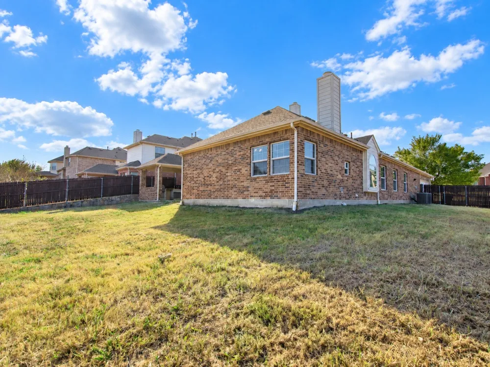 1418 E Oates Road Garland, TX 75043