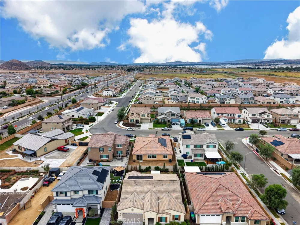 736 Augusta Drive Perris, CA 92571