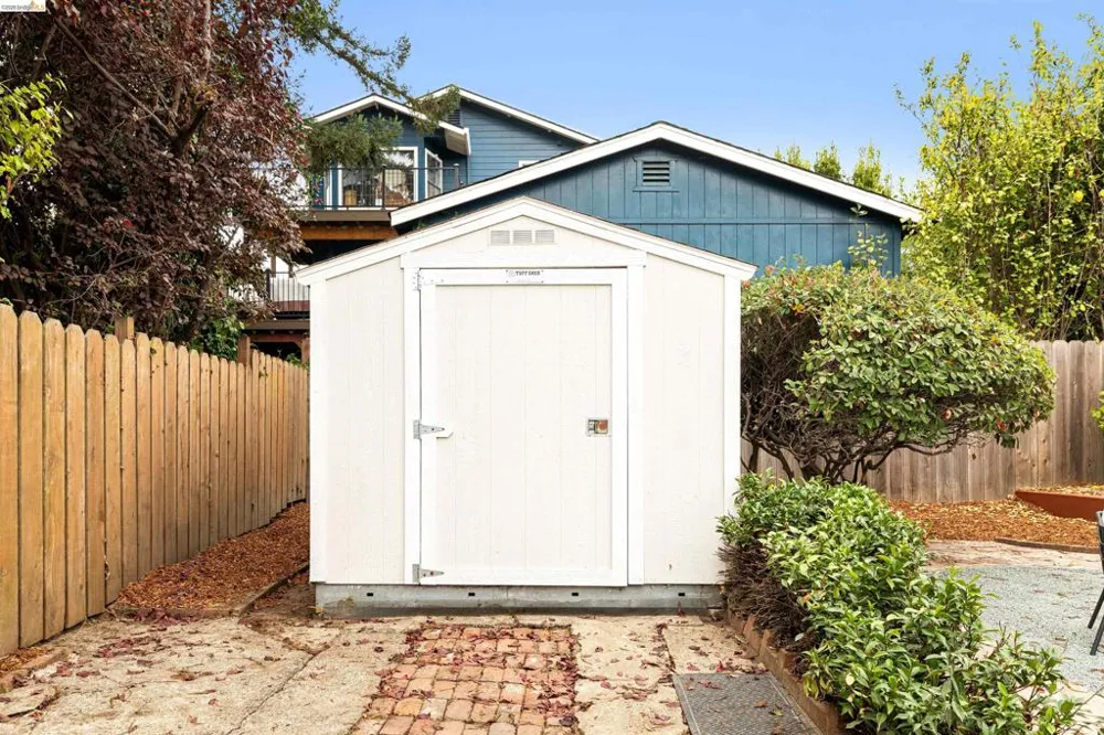 804 Madison St Albany, CA 94706