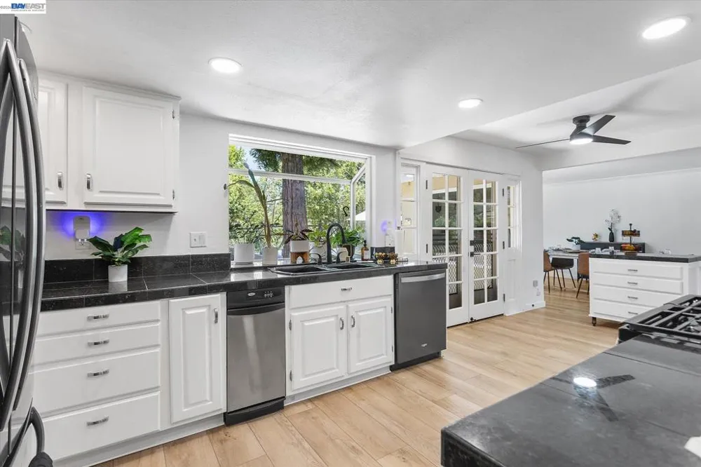 5736 Medallion Ct Castro Valley, CA 94552