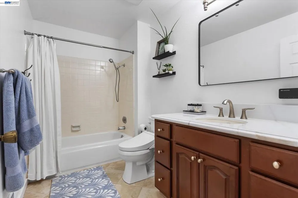5736 Medallion Ct Castro Valley, CA 94552